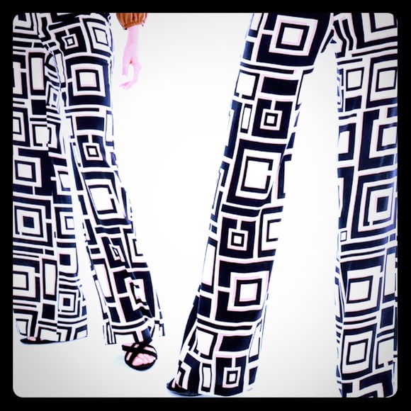 Chico's Pants - ❤👖Chico's Deco Square Print Wide Leg Pants